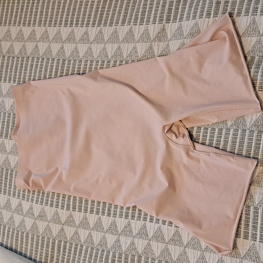 ⌛️ SPANX Shapewear 4/20